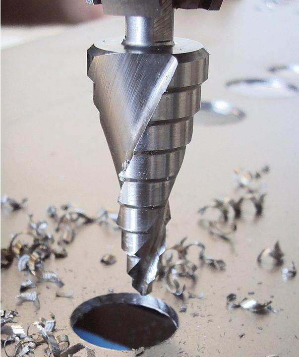 Immagine prodotto Bosch Professional Zubehör Punta a gradino HSS-TiN, per pressacavo, M10 - M40, 10 mm, 125,5 mm, 12 passi (10 mm)