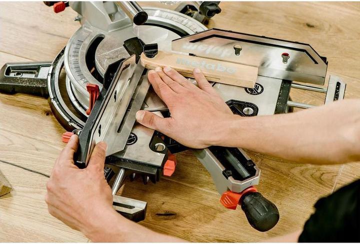 Actual product image Metabo KGSV72 Xact SYM crosscut saw