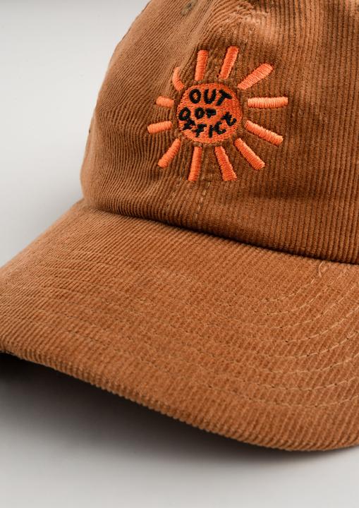 Actual product image Plakativ «Out of Office» Courdroy Cap Camel