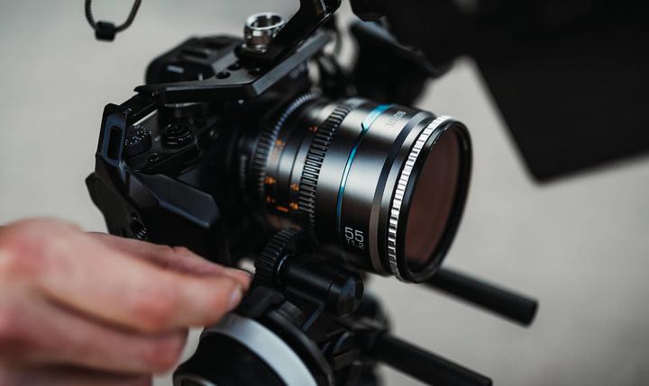 Image du produit Sirui Nightwalker 24 35+55mm T1.2 S35 MF Cine Lens Bundle X-Mount (Fujifilm X, APS-C / DX)
