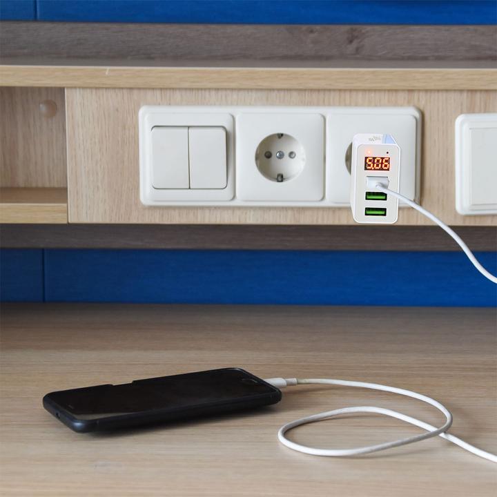 Produktbild Casativo 2er-Set Multi-Port Ladegerät mit 3 USB-Ports & LED-Display, je 5 V / 2,4 A (15.50 W)