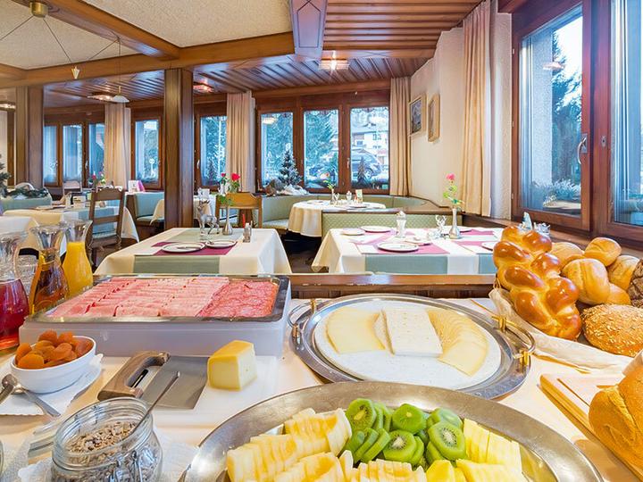 Produktbild Smartbox Alpen-Retreat mit 1 Übernachtung und Wellness im Kanton Wallis (2 Pers.)
