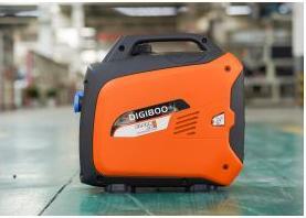 Produktbild Elbro Stromgenerator DIG1800 230V 1800W 1×T23 2×USB A 1×12V 8.3A (1800 W, 4 l)