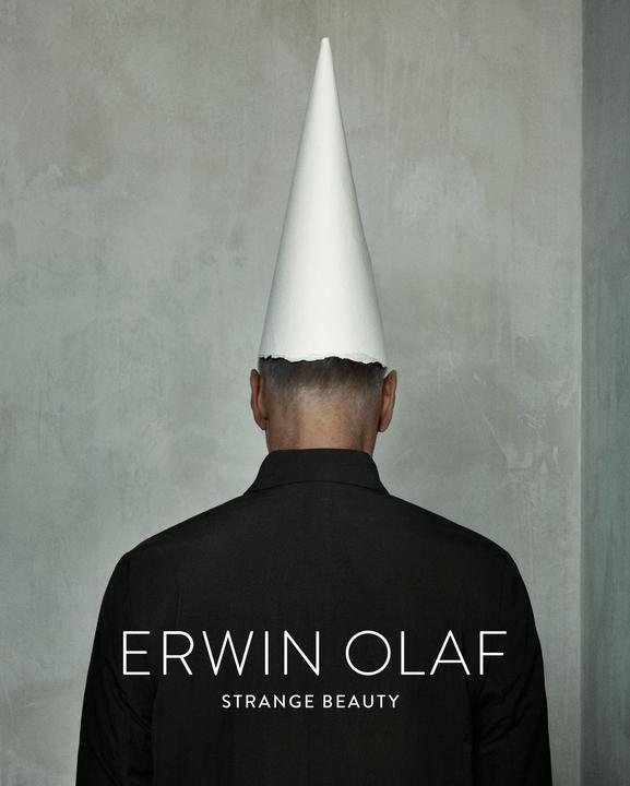 Produktbild Erwin Olaf (Englisch, Estelle Vallender, Claudia Peppel, Daniel Hornuff, Anja Huber, Roger Diederen, 2021)