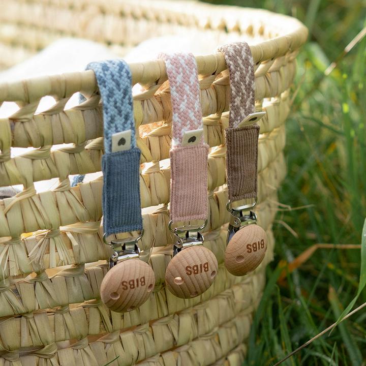 Actual product image Bibs Plaited dummy chain (1 x, from birth)