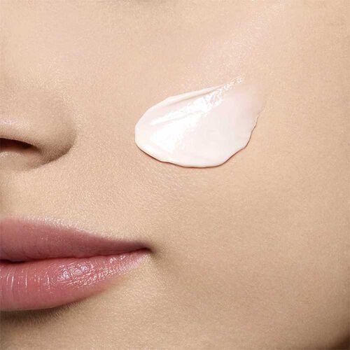 Actual product image Clarins Nutri-Lumière Jour (50 ml, Day cream, SPF 50)