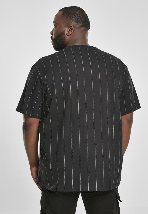 Produktbild Urban Classics Oversized Pinstripe Tee (4XL)