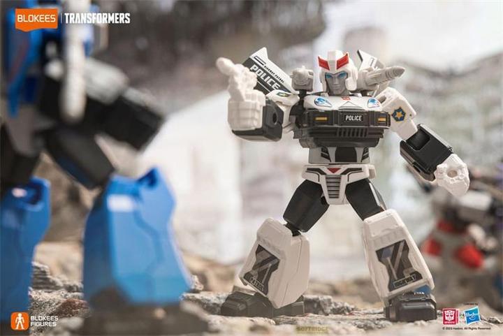 Produktbild Blokees Transformers Plastic Model Kit Galaxy Version 01 Roll Out Sortiment (9)
