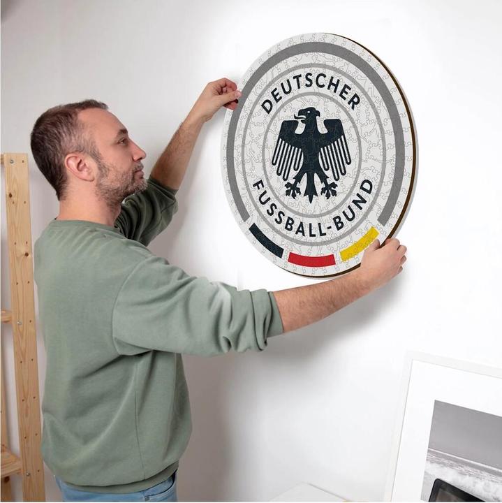 Produktbild Iconic Deutscher Fussball-Bund (DFB) - Logo - Holz Puzzle Grösse M (270 Teile) (270 Teile)