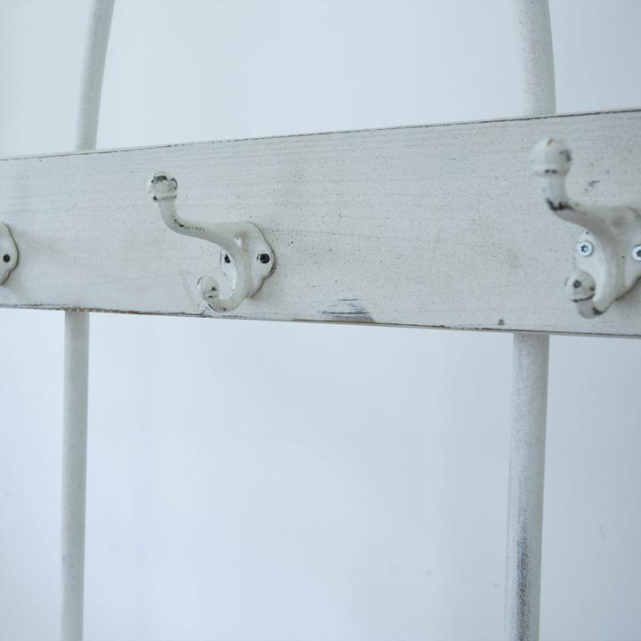 Produktbild Loberon Garderobe Oliviette antikweiss/braun