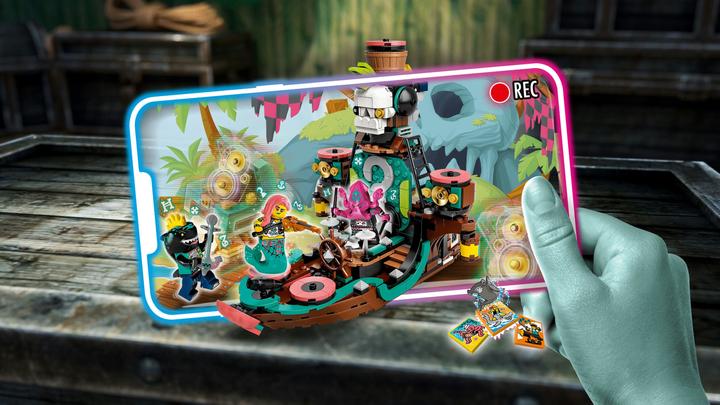 Actual product image LEGO Punk Pirate Ship (43114, LEGO Vidiyo)
