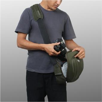 Image du produit Crumpler Company Gigolo 3500, sac à bandoulière (Sac à bandoulière pour appareil photo)