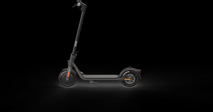 Produktbild Segway-Ninebot F25E (25 km/h, 25 km, 250 W)