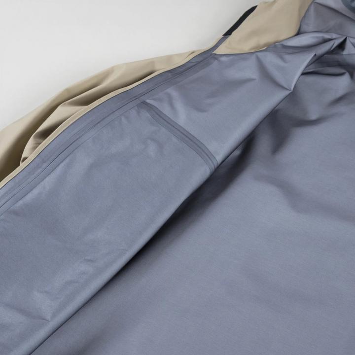 Actual product image Arc'teryx Beta Jacket (L)