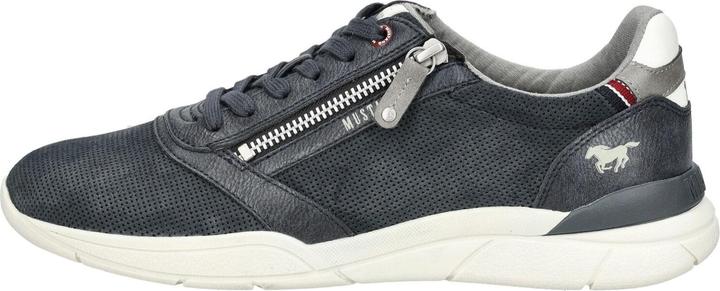 Actual product image Mustang Sneaker (42)