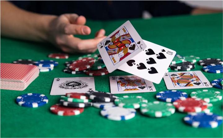 Produktbild Clown games Poker Set Alu Koffer 200 Teilig (Englisch)