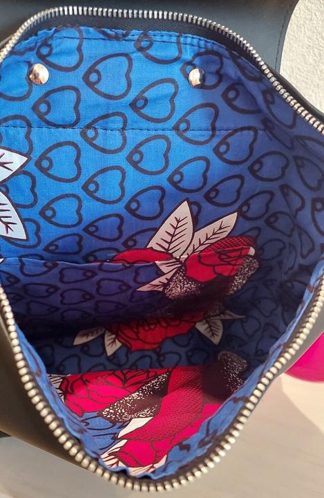 Immagine prodotto Tooitaly Zaino moda Upcycling da bottiglie di PET riciclate dal mare No.22 Fatto a mano in Italia