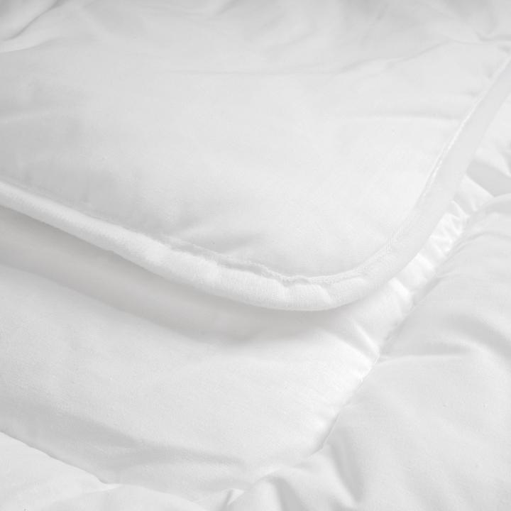 Actual product image Julius Zöllner Duvet + pillow, Hygiena (80x80 cm/ 40x35 cm) (80 x 80 cm, 100 x 135 cm)