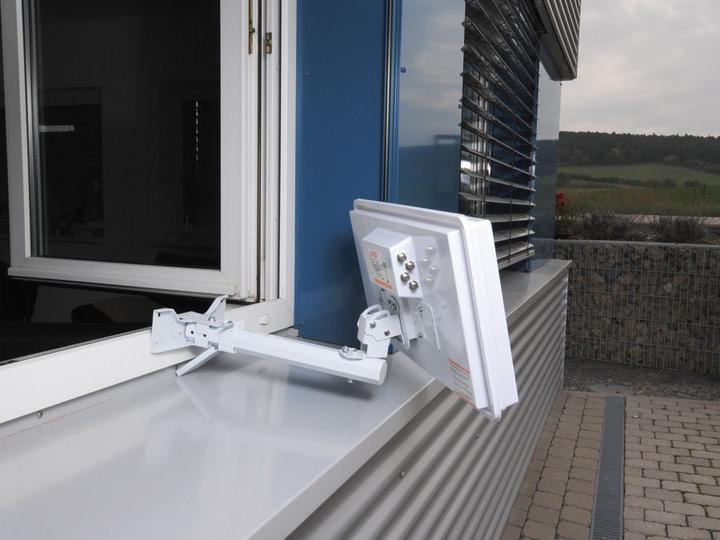 Produktbild Selfsat H30D+ Flachantenne mit Single LNB (Flachantenne, 33.70 dB, DVB-S / -S2)