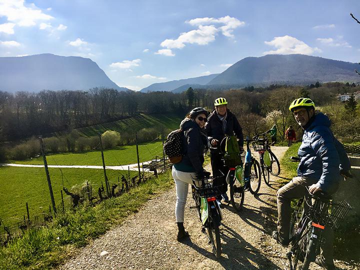 Produktbild Smartbox Fahrradtour mit Weindegustation in der Region Neuchâtel (2 Pers.)