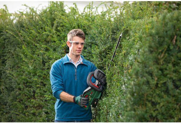 Produktbild Bosch Home & Garden UniversalHedgeCut 18V-50 (Akkubetrieb)