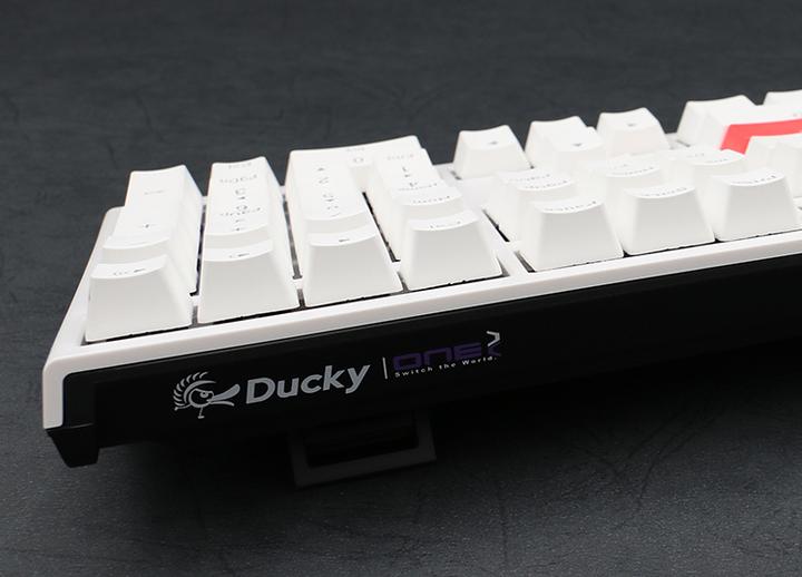 Produktbild Ducky One 2 White Edition (DE, Kabelgebunden)