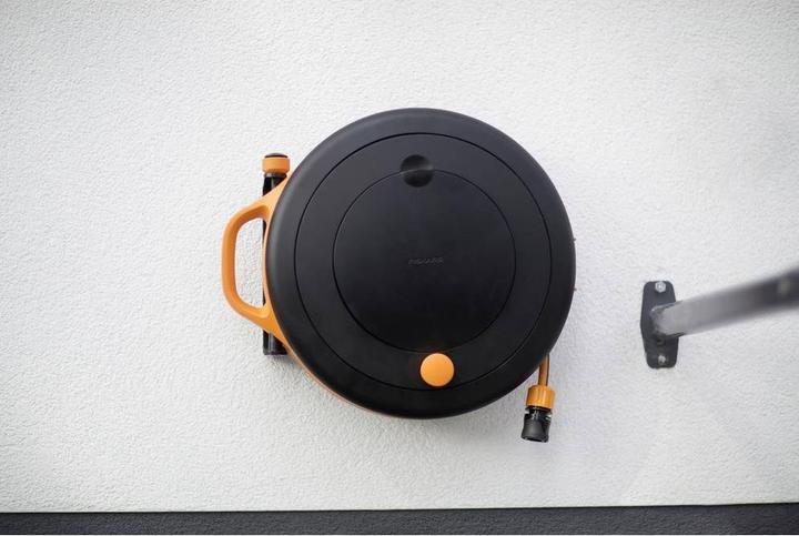 Actual product image Fiskars Wall Mount