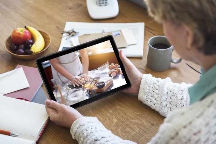 Produktbild Thomson TEO10 LTE, 10.1-inch (1920x1200) FHD IPS display, Quad Qore MTK8766, 4 GB RAM, 128 GB ROM, 1xNanoSim (4G, 10", 128 GB, Schwarz)