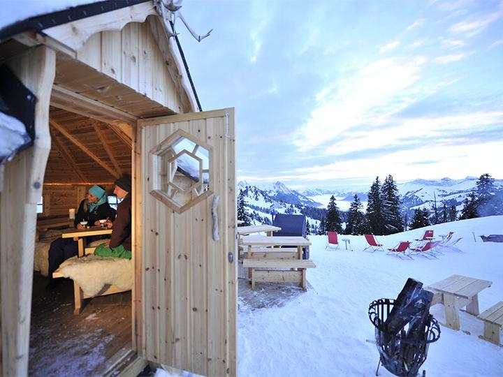 Produktbild Smartbox Iglu-Tour, Schneeschuhwanderung und Gourmet-Fondue in Davos (2 Pers.)