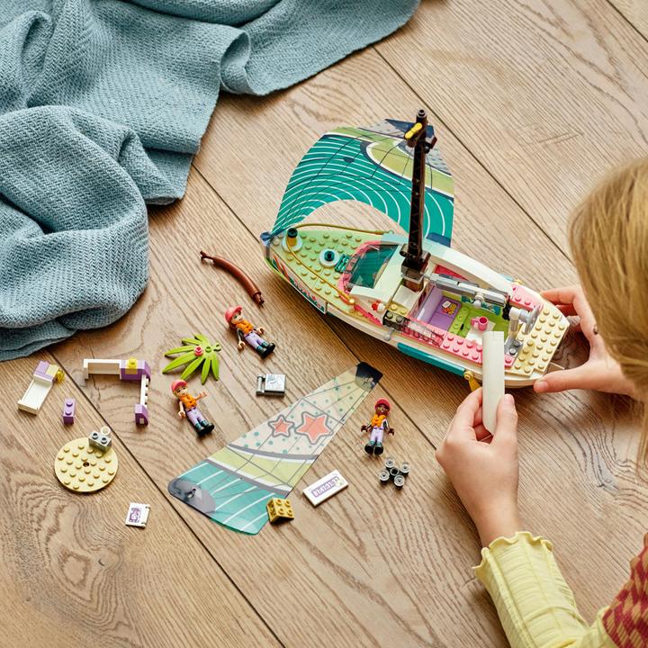 Actual product image LEGO Stephanie's sailing adventure (41716, LEGO Friends)