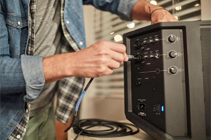 Actual product image Bose S1 Pro (11 h, Rechargeable battery operated)