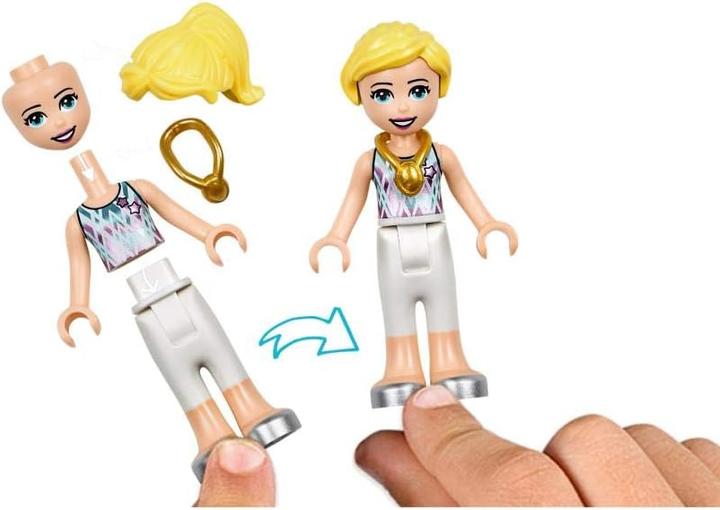 Actual product image LEGO Stephanie's Gymnastics Show (41372, LEGO Friends)