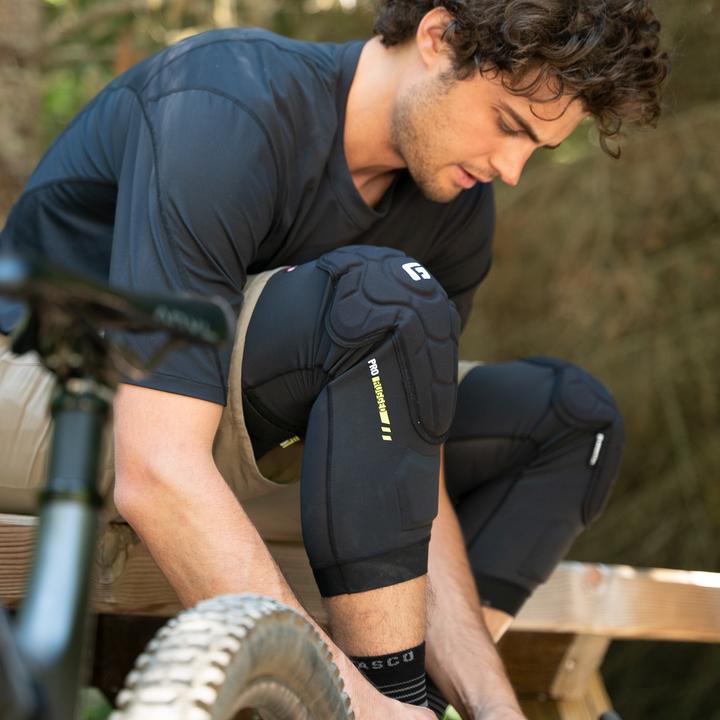 Actual product image G-Form Pro-Rugged (XXL, Knee pad, Unique specimen)