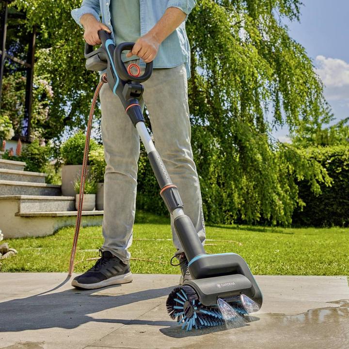 Actual product image Gardena Medium roller brush for AquaBrush