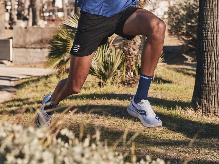 Actual product image Compressport Pro Racing Socks v4.0 Run High (39 - 41)