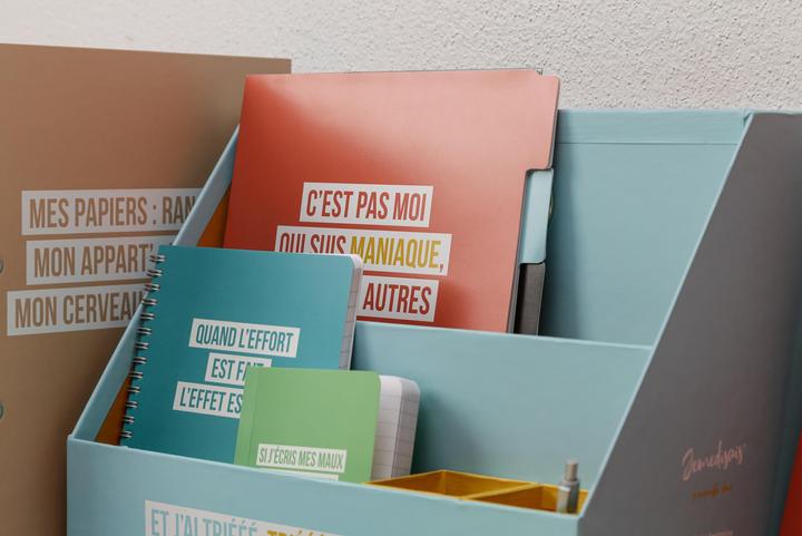 Image du produit Clairefontaine Jemedisais, Set de 3 pochettes à onglets 22x31 cm, assortis. - A motifs (22 x 31 cm, 240 x)