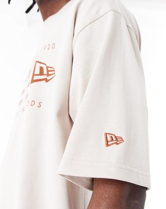 Immagine prodotto New Era Camicia oversize - HERITAGE PATCH stone beige (XXL)