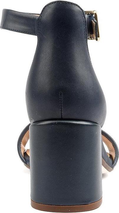 Actual product image Clarks Ezoria Mae (40)