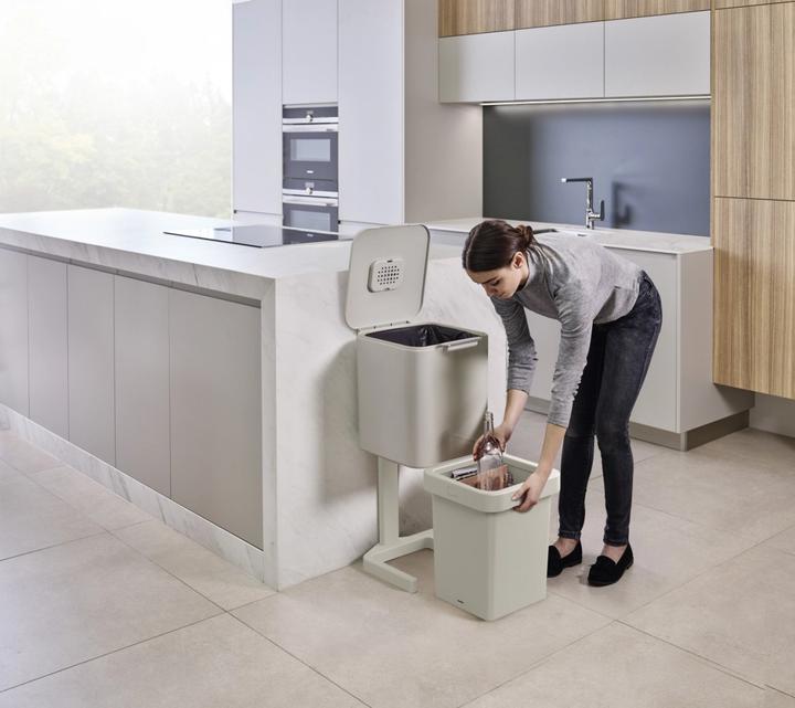 Actual product image Joseph Joseph Totem Pop 60L Waste Separation & Recycling Unit - Stone (60 l)