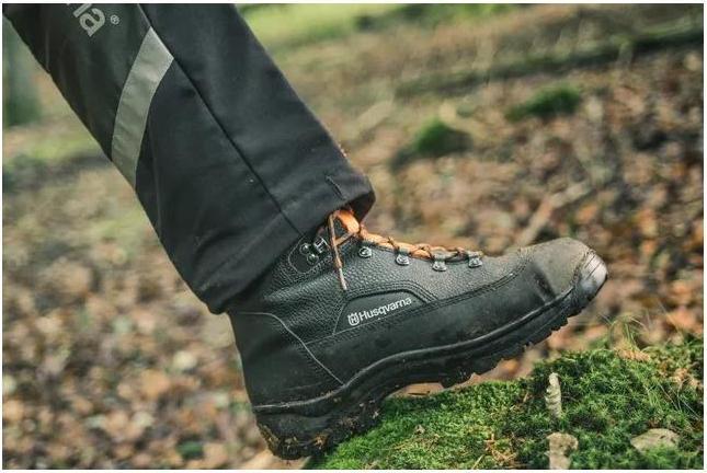 Produktbild Husqvarna Schnittschutzhose Functional Klasse 2 (50)