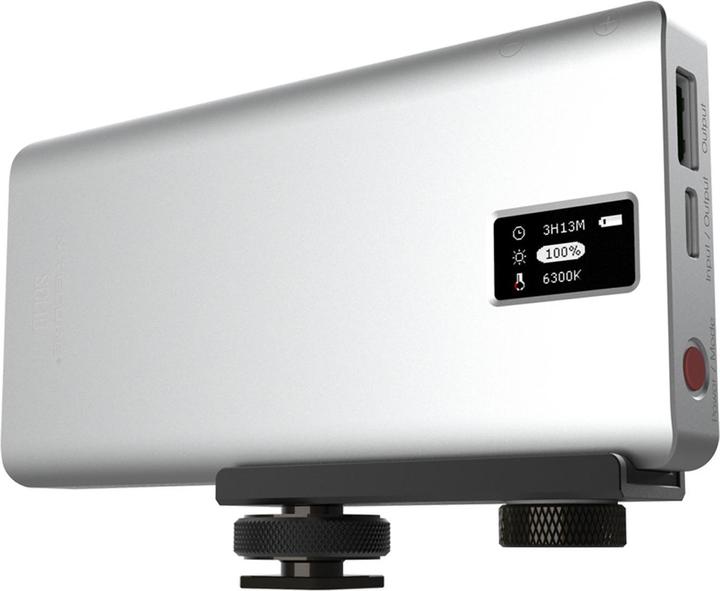 Actual product image Nitecore SCL10 Kameralicht