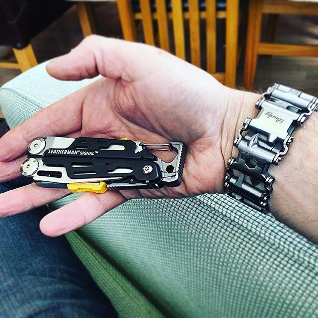Actual product image Leatherman Signal Samurai Edition Damascus (19 Functions)