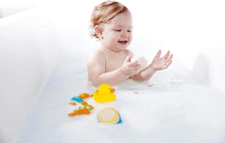 Actual product image Hape Teddy and his friends