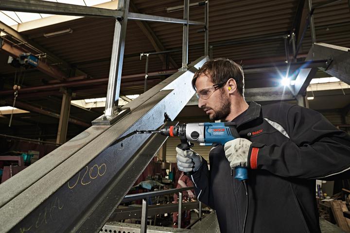 Produktbild Bosch Professional Bohrmaschine GBM 13-2 RE, mit Zahnkranzbohrfutter 1,5 - 13 mm (Netzbetrieb)