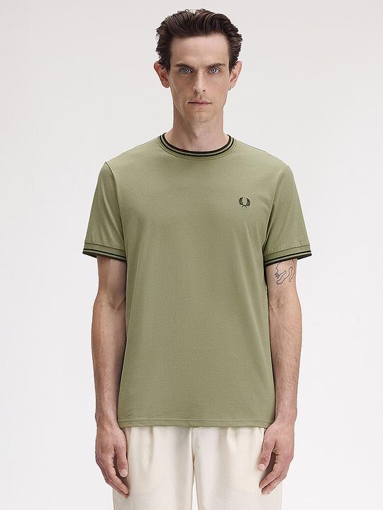 Actual product image Fred Perry M1588 (M)
