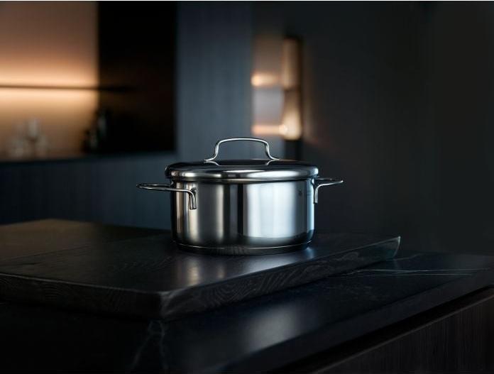 Produktbild WMF Kochtopf Bratentopf Induktion 16cm klein Metalldeckel 1,5l Mini Edelstahl (16.16 cm, Bräter + Schmortopf, Kochtopf, Edelstahl)