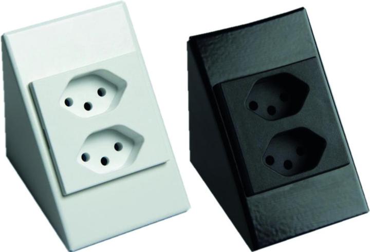 Actual product image Werkstarck Socket outlet triangle 2xT13 white, 1.4m
