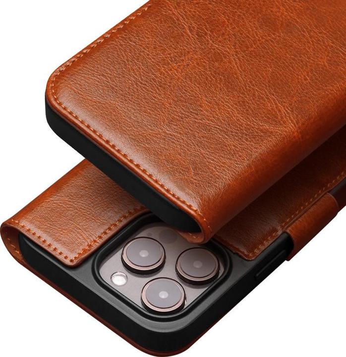 Actual product image QiAlino Flip case with magnetic clasp Light brown (Apple iPhone 14 Pro)