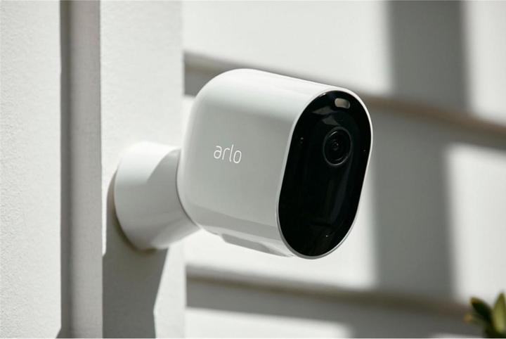 Image du produit Arlo Pro 3 Spotlight, caméra additionnelle blanc (2560 x 1440 Pixels)