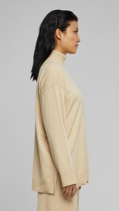 Actual product image Urban Classics Ladies Knitted Eco Viscose Sweater - 126797 (L)